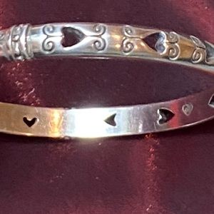 BRIGHTON BANGLE hearts! ❤️🖤